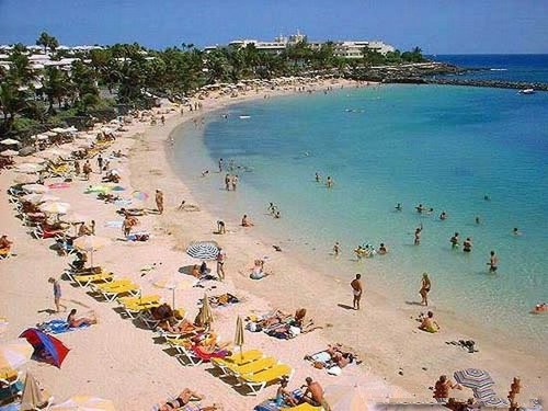 Playa blanca en noviembre lanzarote