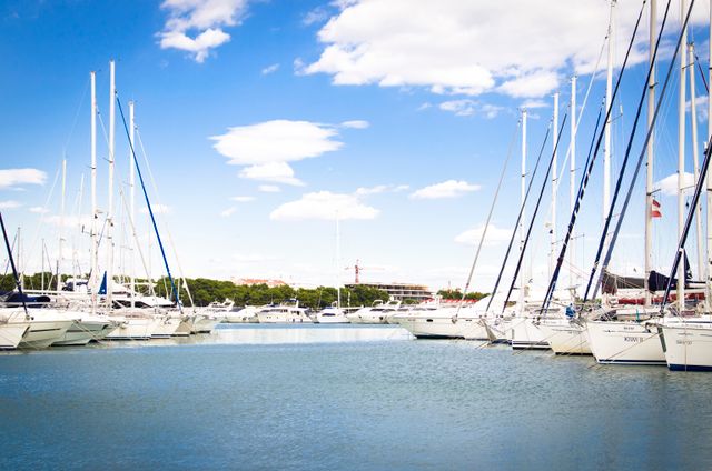 Puerto Calero: marina, restaurantes y cómo llegar