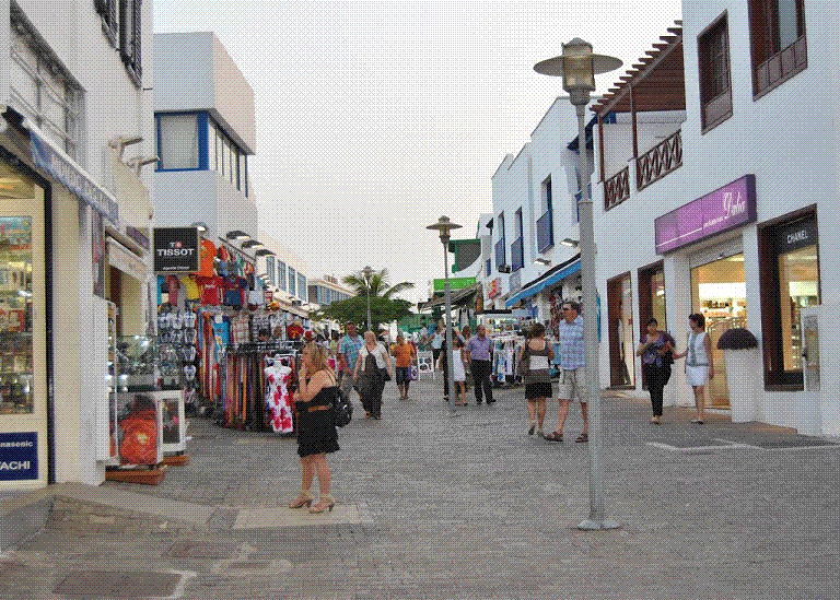 PLAYA BLANCA MARKET